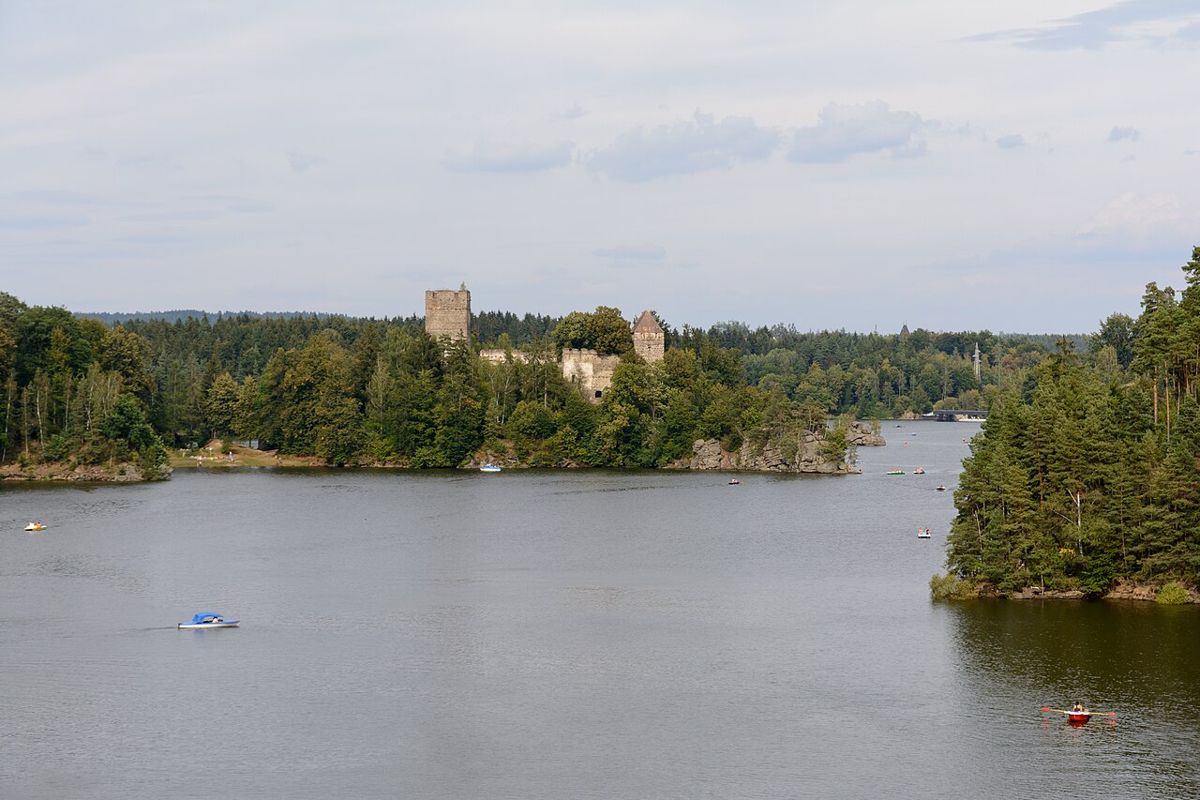 Ottensteiner Stausee mit der Ruine Lichtenfels